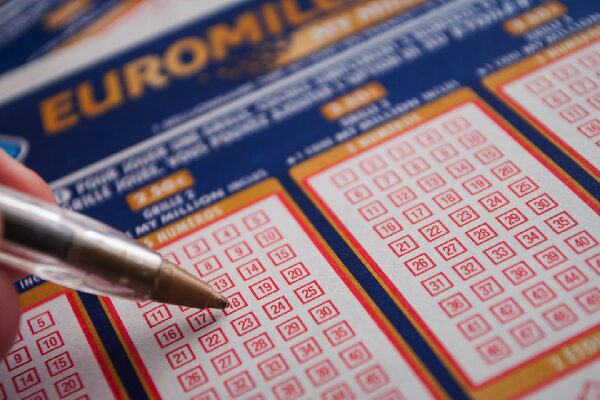 Lotéria Euromilióny: Nový rekord, Rakúšan vyhral 240 miliónov eur!