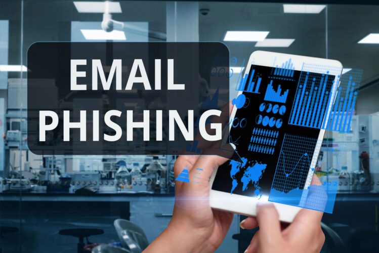 Pozor na phishingové weby: Stačí jeden klik a môžete prísť o všetko